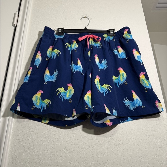 Chubbies The Fowl Plays Dark Blue Rooster 5.5 Inch Inseam Swim Trunks Size XXL - Picture 3 of 7